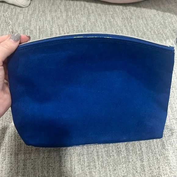 Lancôme cosmetic bag - Picture 1 of 4